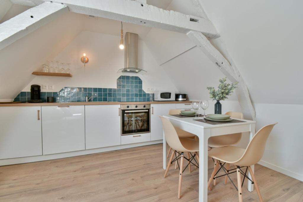 Residence Jean Hardy - Hyper Centre, Parking Gratuit, Wifi, Clim, Gare Valenciennes Exterior foto